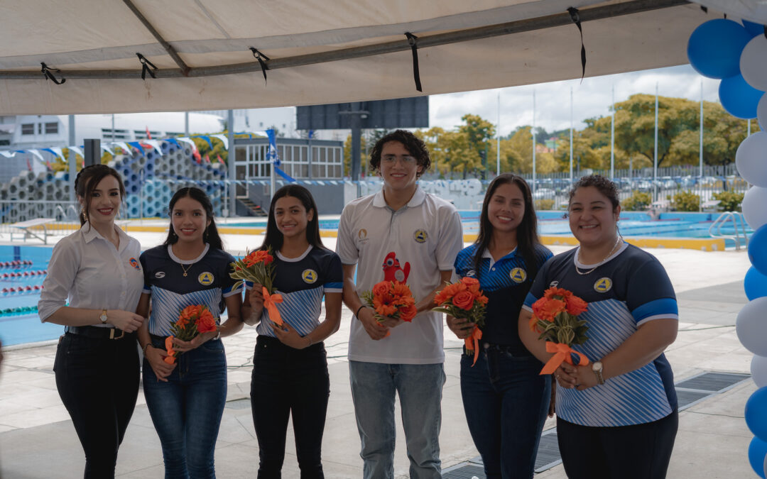Atletas nicaragüenses destacan durante la entrega de utilidades de Lotería Nacional
